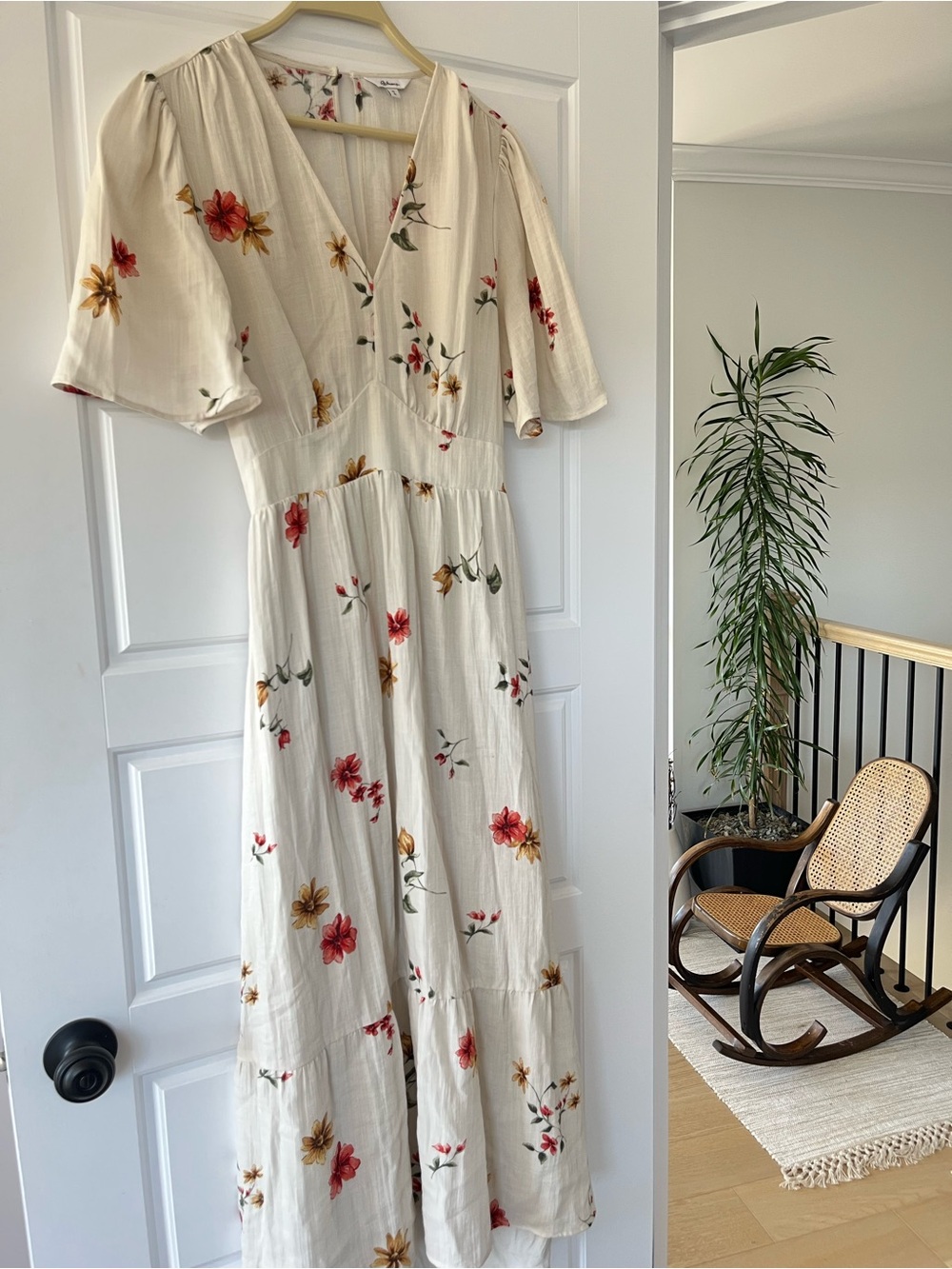 Reitmans Cream Floral Wrap Maxi Dress